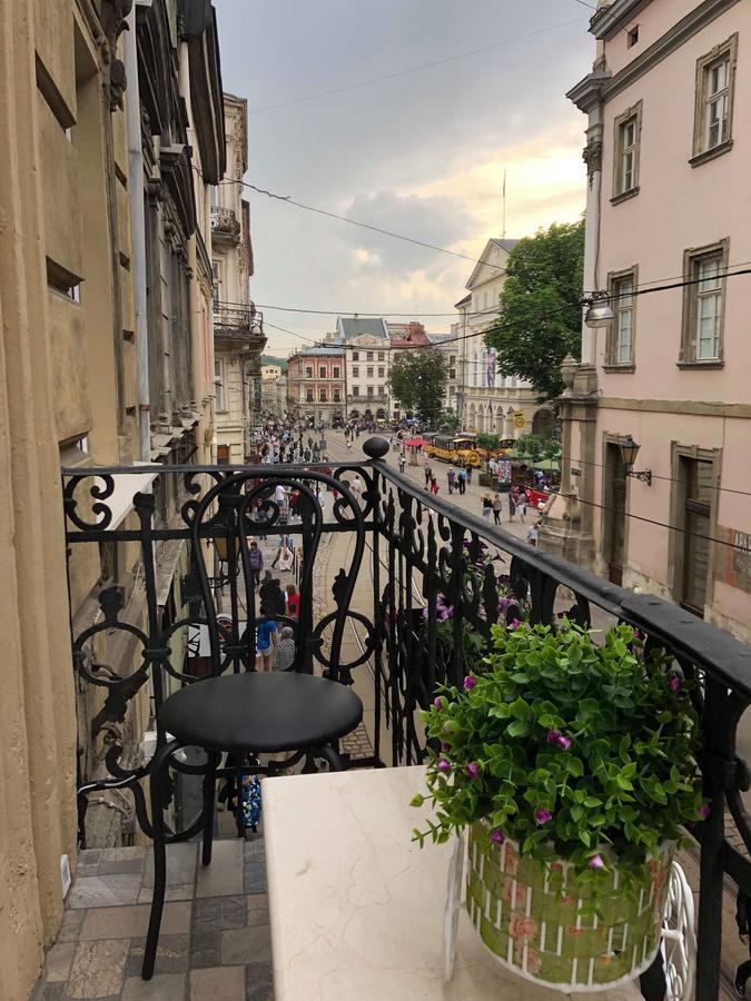 Lux Apartment Ruska Λβιβ Εξωτερικό φωτογραφία